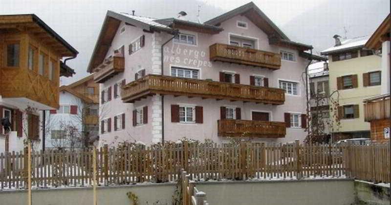 Hotel Nes Crepes Pozza di Fassa Exterior photo